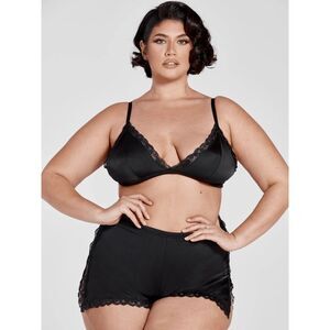 NWT Fashion to Figure Chanelle Lingerie and Sleep Mask Set